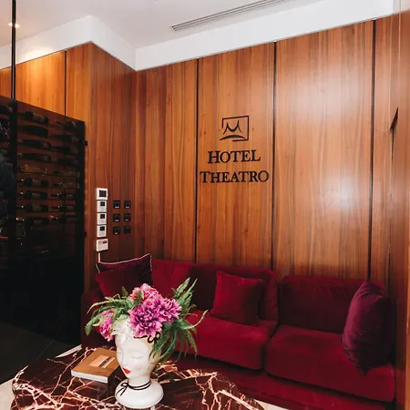 Hotell Theatro- Center Tirana