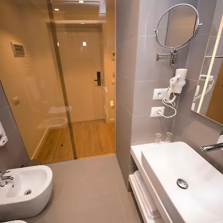 Theatro- Center 티라나