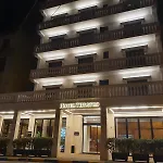 Отель Theatro- Center 4*