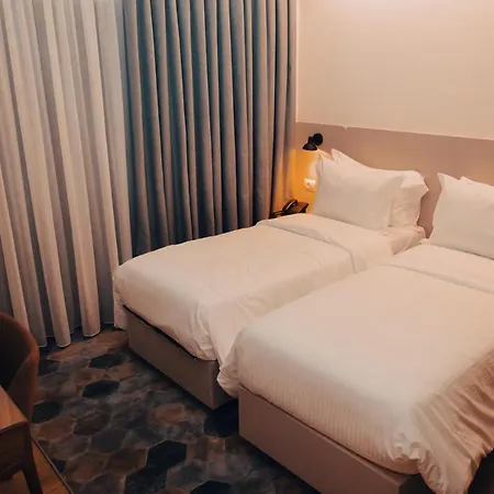 Theatro- Center Hotel