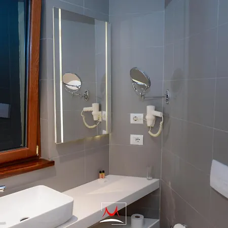 Hotel Theatro- Center 4*