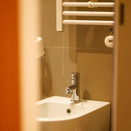 Theatro- Center Hotel