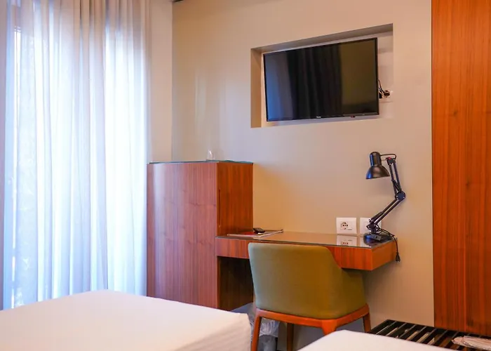 Theatro- Center 4* 티라나