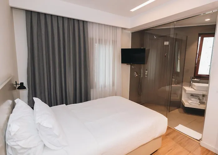 Theatro- Center 4* Tiran