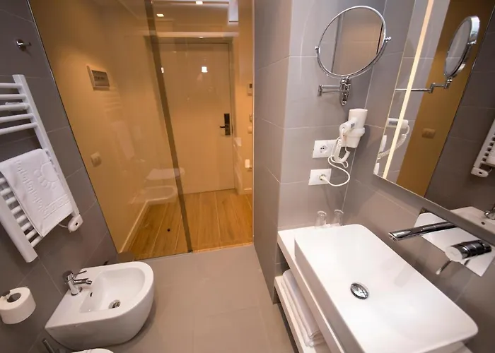 Theatro- Center 티라나