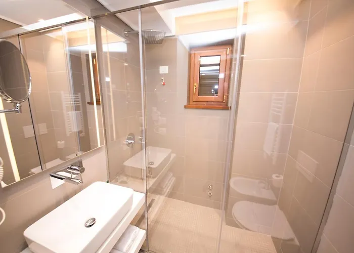 Otel Theatro- Center 4*